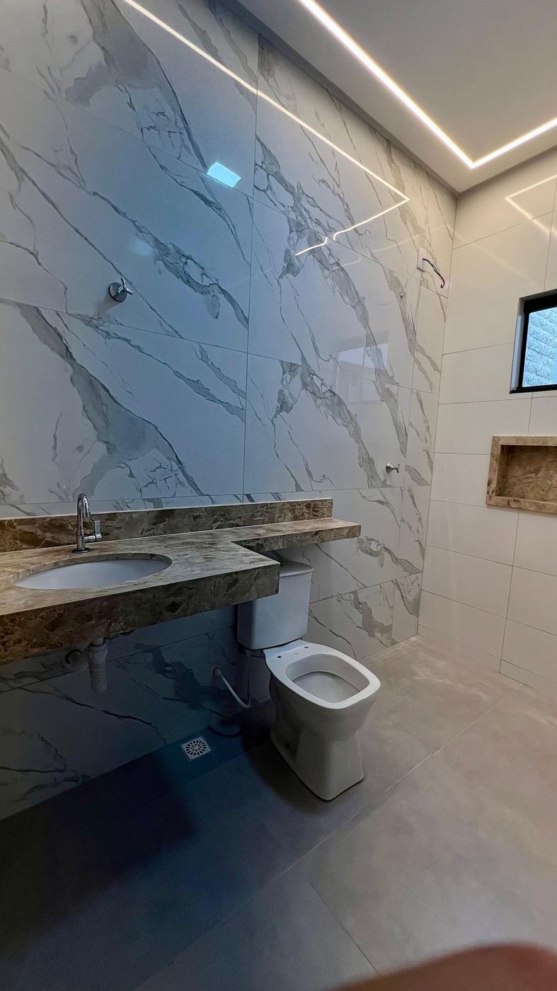 Casa 3 Quartos — próx. Maternidade Nascer Cidadão